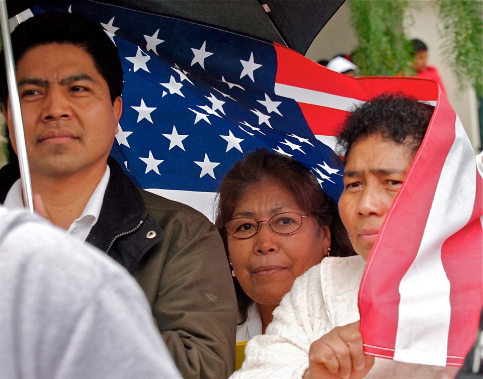 webMA2506_aef_PROTEST3